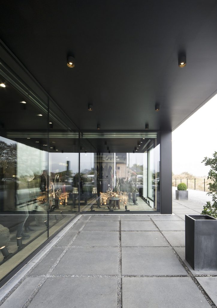 RAY_shop_philmode___architect_eric_franssens_beaufays___belgium_@kris_dekeijser RAY_shop_philmode___architect_eric_franssens_beaufays___belgium_@kris_dekeijser